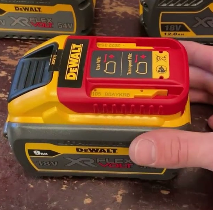 DW DCB547 18V/54V FLEXVOLT XR 9.0Ah Li-ion Battery (Twin Pack)